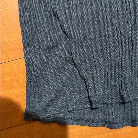 Women's Ribbed Grey Top - Picture 5 of 6
